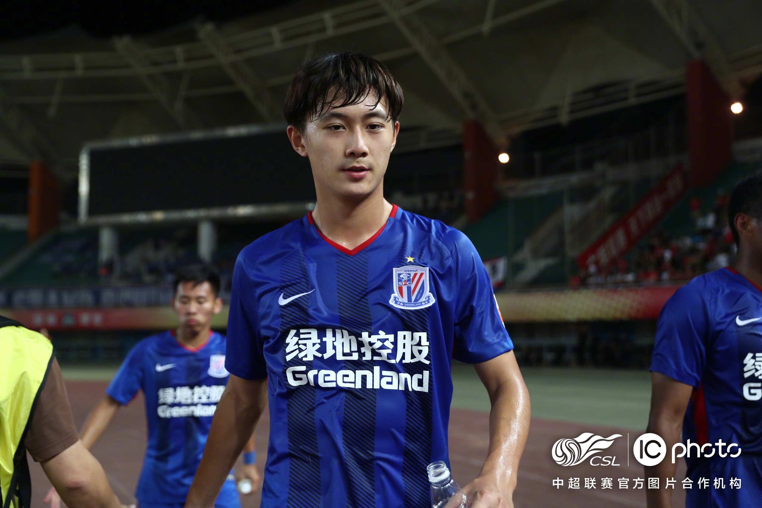 上海申花迎西甲关键赛;关键时刻迎来里程碑;管理层满意;球探报告显示潜力 上海申花迎西甲关键赛;关键时刻迎来里程碑;管理层满意;球探报告显示潜力